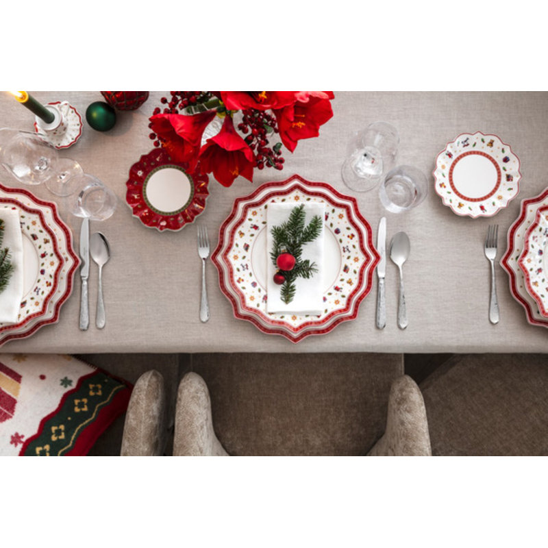 Villeroy & Boch Toys Delight 6.75" Bread and Butter Plate, Red