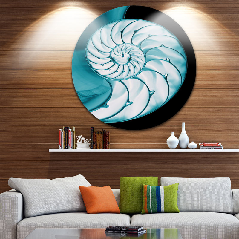 « compartimented nautilus shell », impression sur métal, H 23 po x l 23 po x P 1 po