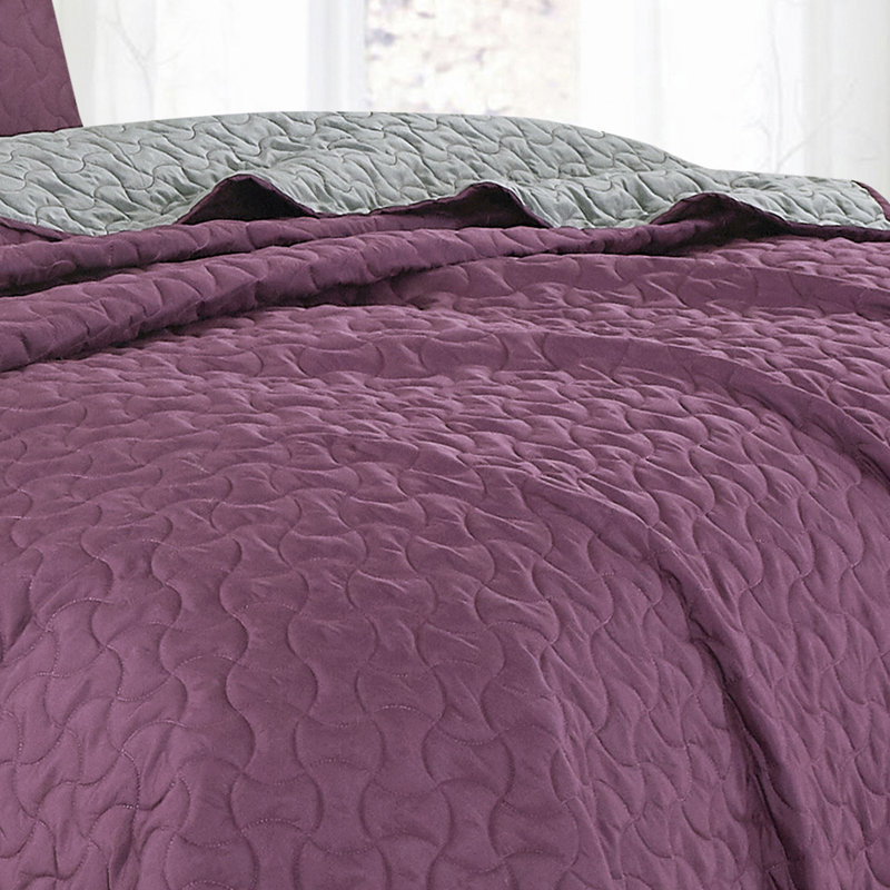 Geometric Shapes Coverlet, Queen