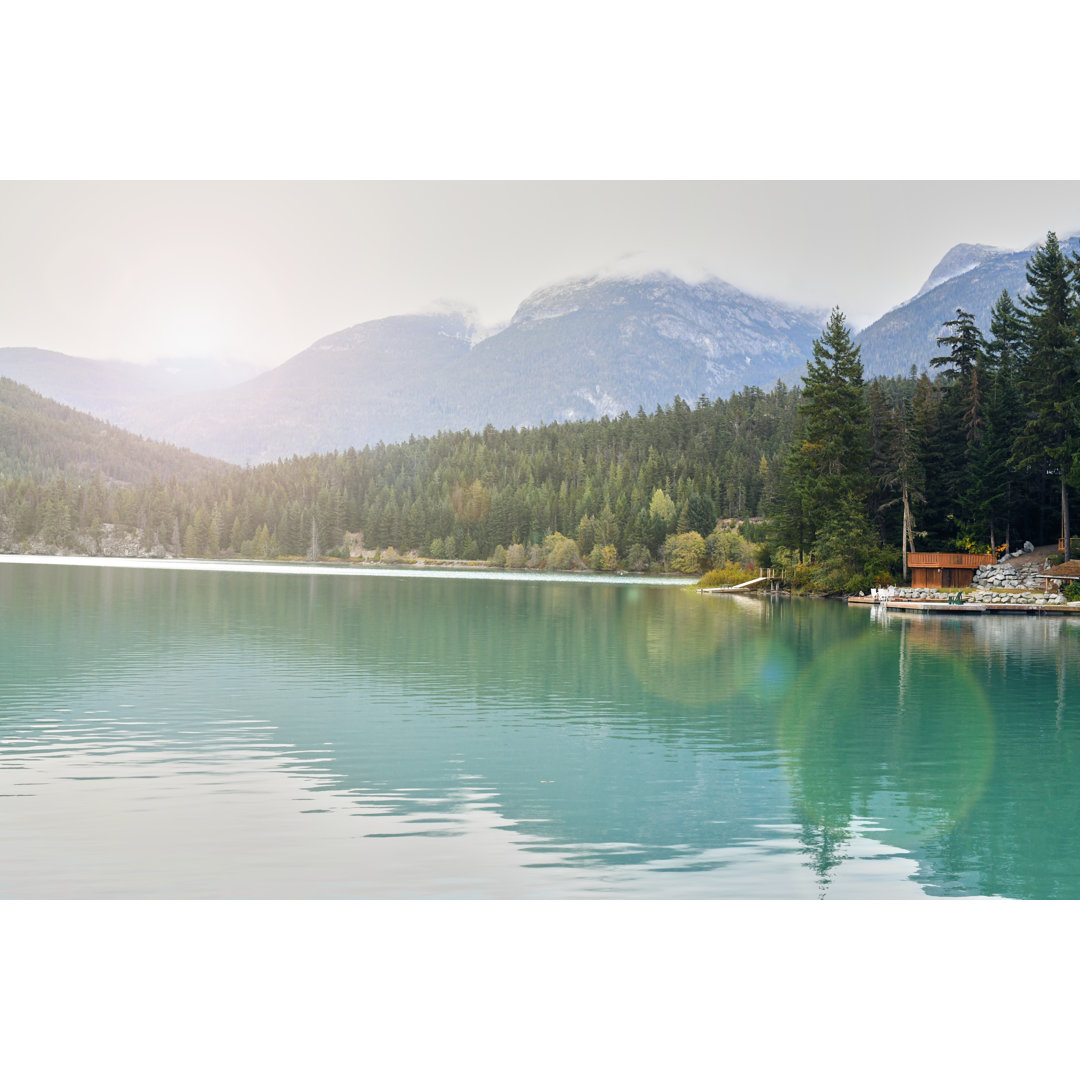 Bergsee-Panorama von StarZImages - Kunstdrucke auf Leinwand