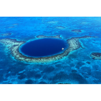 Great Blue Hole Belize by Dny59