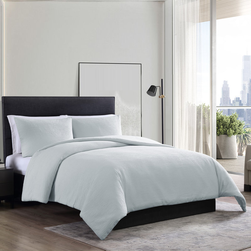 Waffle Pique Standard Cotton Reversible 3 Piece Comforter Set, Queen Comforter + 2 Standard Shams, White