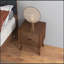 Table de chevet brune avec 2 tiroirs