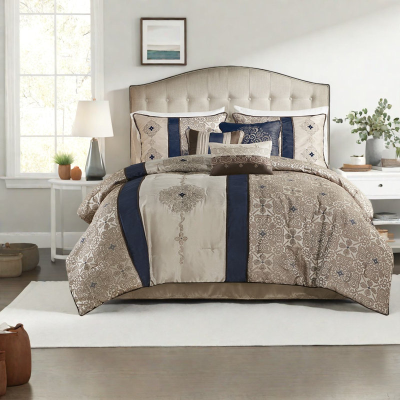 Ensemble de literie luxueux en jacquard de polyester 7 pièces, design moderne bleu marine élégant