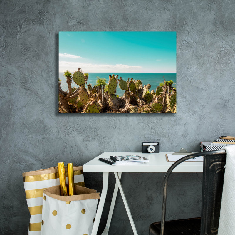 Toile épique «Cactus admirant l'océan» par Elena Chukhlebova, 26 po x 18 po, H 18 po x l 26 po