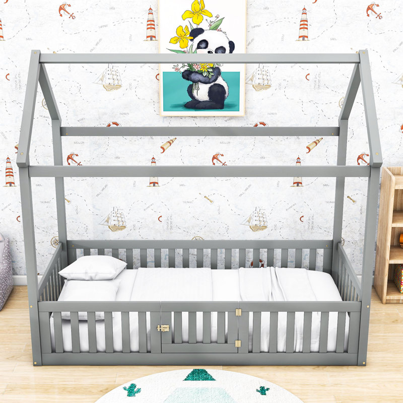 Lit de maison en bois Artha avec toit, clôture et porte, Simple, Gris