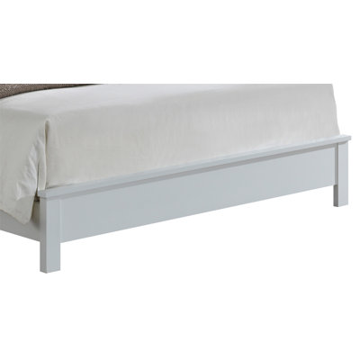 Chic White Transitional King Bed