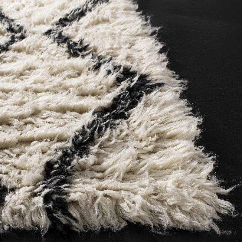 Jamieson Geometric Wool Hand Woven Area Rug, Rectangle 183 x 274 cm