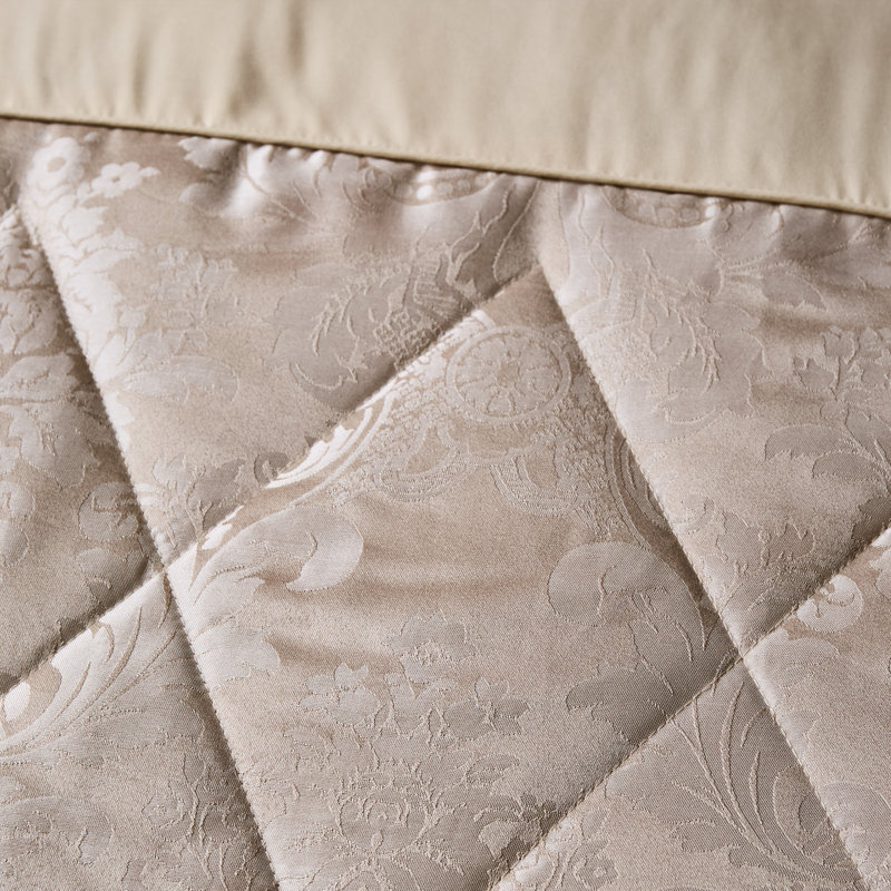 Damask Jacquard Bedspread