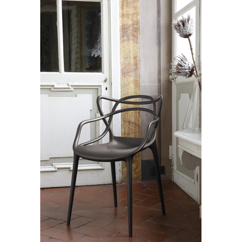 Masters Arm Chair, Black