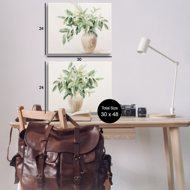 «Vase of Hardy Green Foliage», ensemble de 2 toiles murales par Lanie Loreth, H 24 po x l 30 po