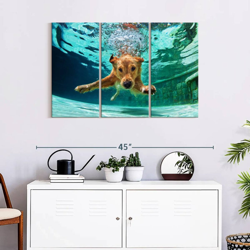 «Diving Golden Retriever», reproduction d'art sur toile, H 24 po x l 38 po x P 1,25 po