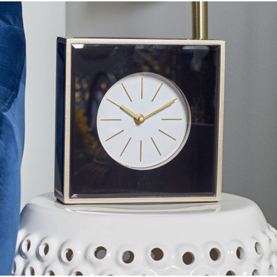 Horloge de table carrée moderne
