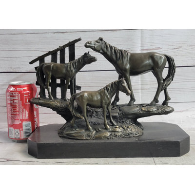 Figurines et sculptures tyriques