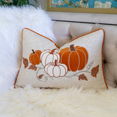 Coussin brodé