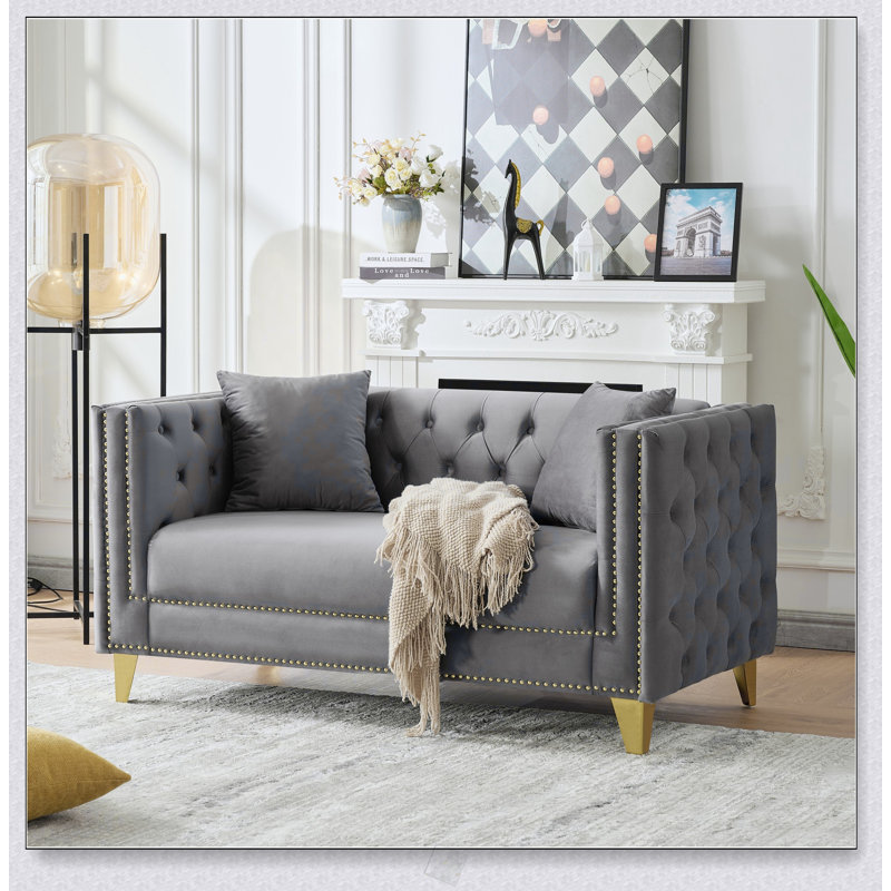 Canapé Chesterfield en velours 2 places avec siège profond, capitonnage à boutons et garniture cloutée pour une élégance moderne