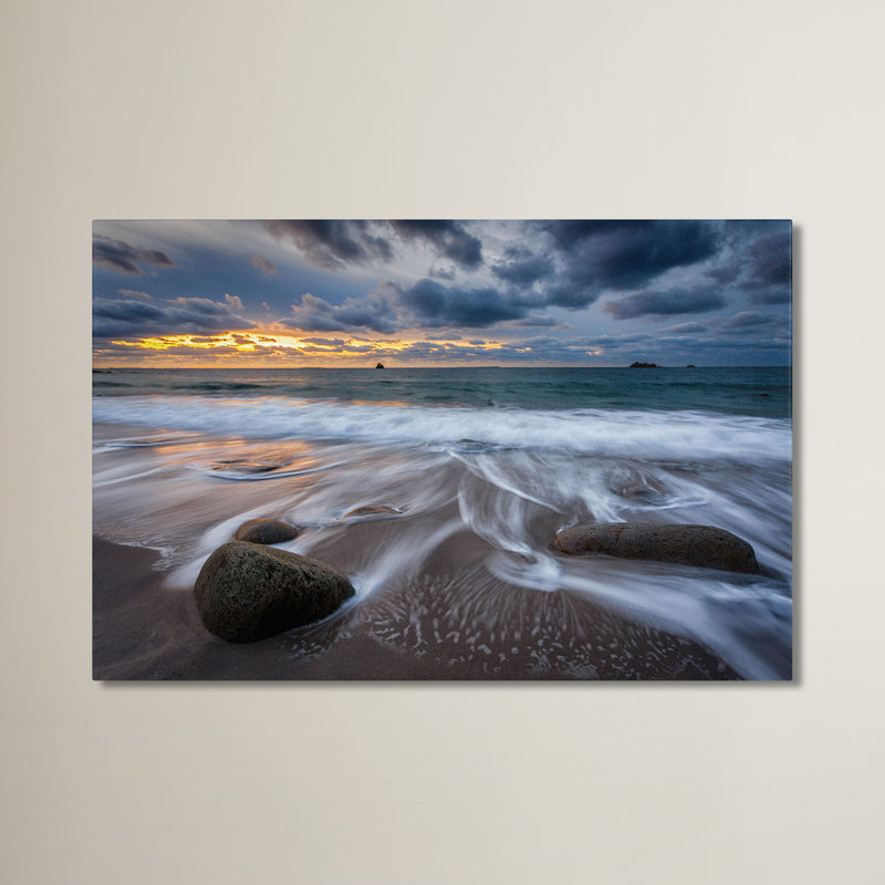 « The Song of Water », reproduction de photo sur toile tendue, H 22 po x l 32 po x P 2 po