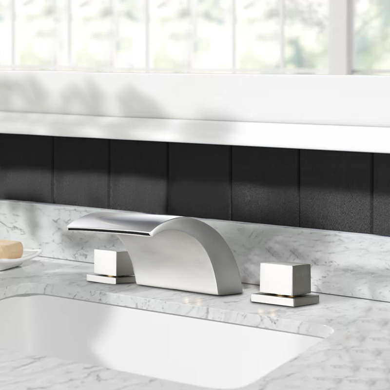 Robinet de salle de bain à large entraxe, Nickel brossé