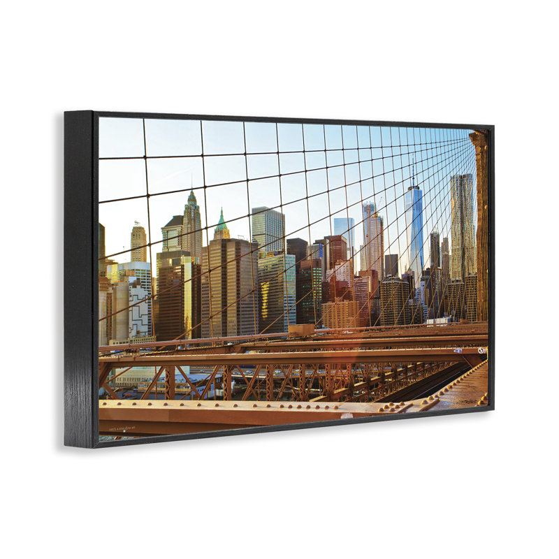 Impression sur toile Cityscape Through Bridge, design par Seven Trees Design, H 12 po x l 18 po, Giclée encadrée noir minuit