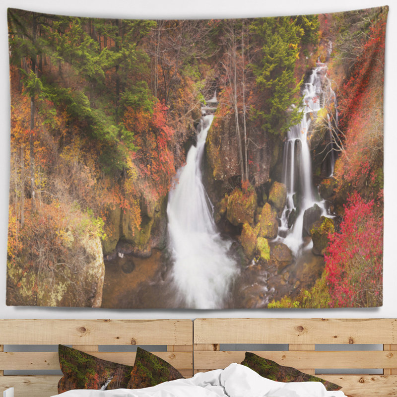 Le ryuzu de polyester tombe près de nikko tapisserie japon avec accessoires suspendus inclus, H 78 po x l 92 po