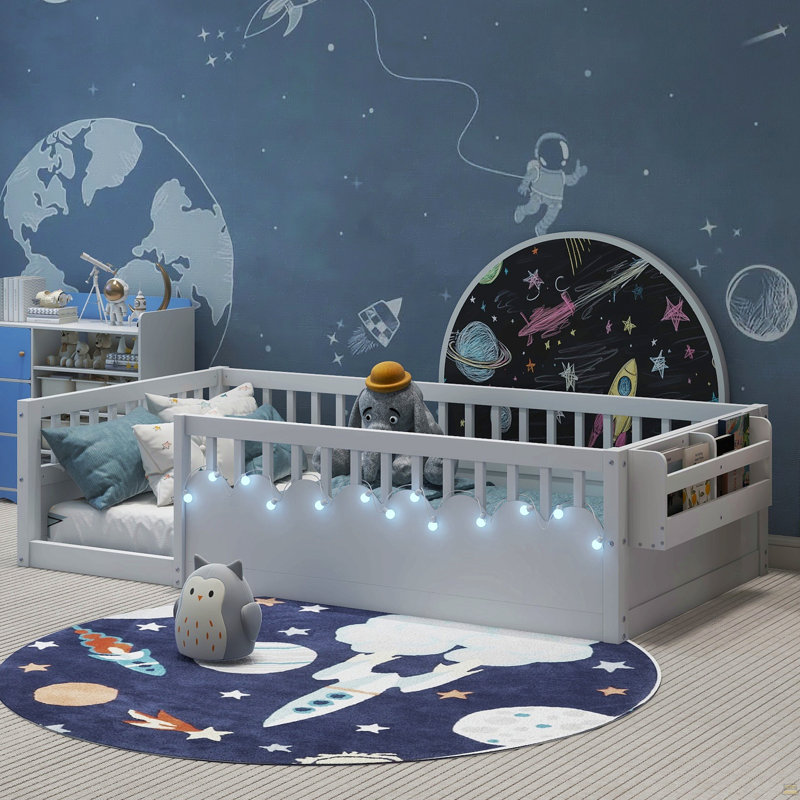 Structure de lit simple Montessori avec rails hauts, lits en bois pour enfants avec éclairage et tablette de rangement