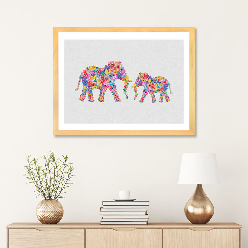 Floral Elephants - impression d'art graphique, H 24 po x l 32 po x P 1 po, Papier encadré de bois naturel