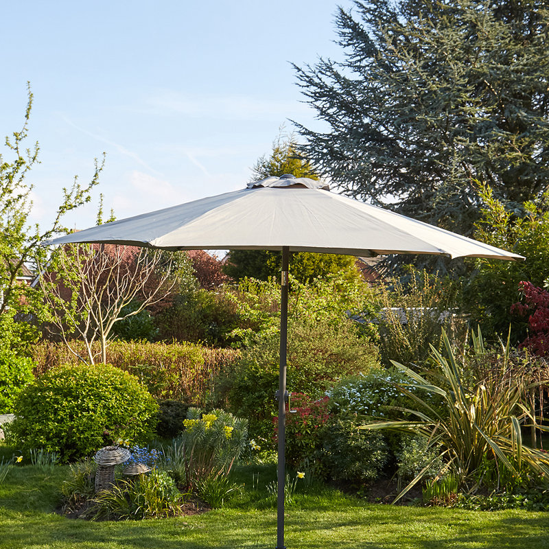 Gozo Aluminium 2.7m Crank and Tilt Parasol, Grey