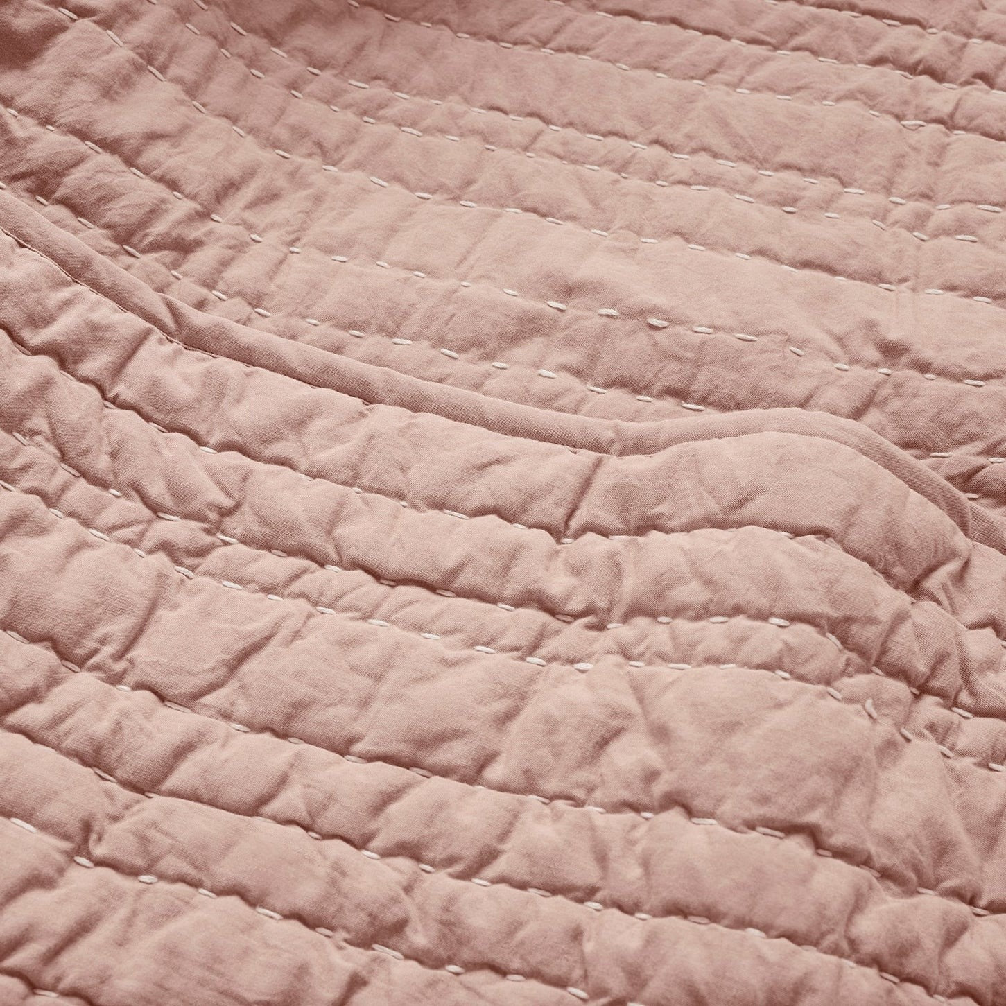 Channel Handstitched Percale Quilt, Praline Chambray, Twin Quilt