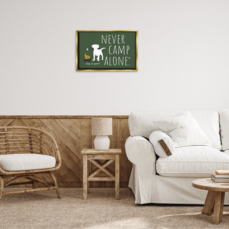 Toile flottante jamais encadrée «Never Camp Alone» par Dog Is Good, Cadre flottant métallique doré, H 17 po x l 25 po