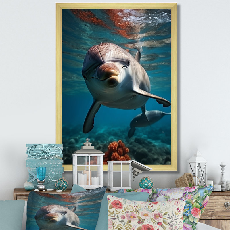 «Dolphin Serene Swim I» sur toile, Encadrement doré, H 32 po x l 16 po x P 1 po