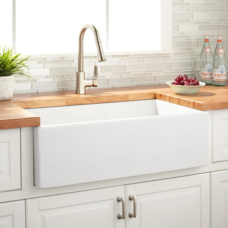 33" Grigham Fireclay Farmhouse Sink, White