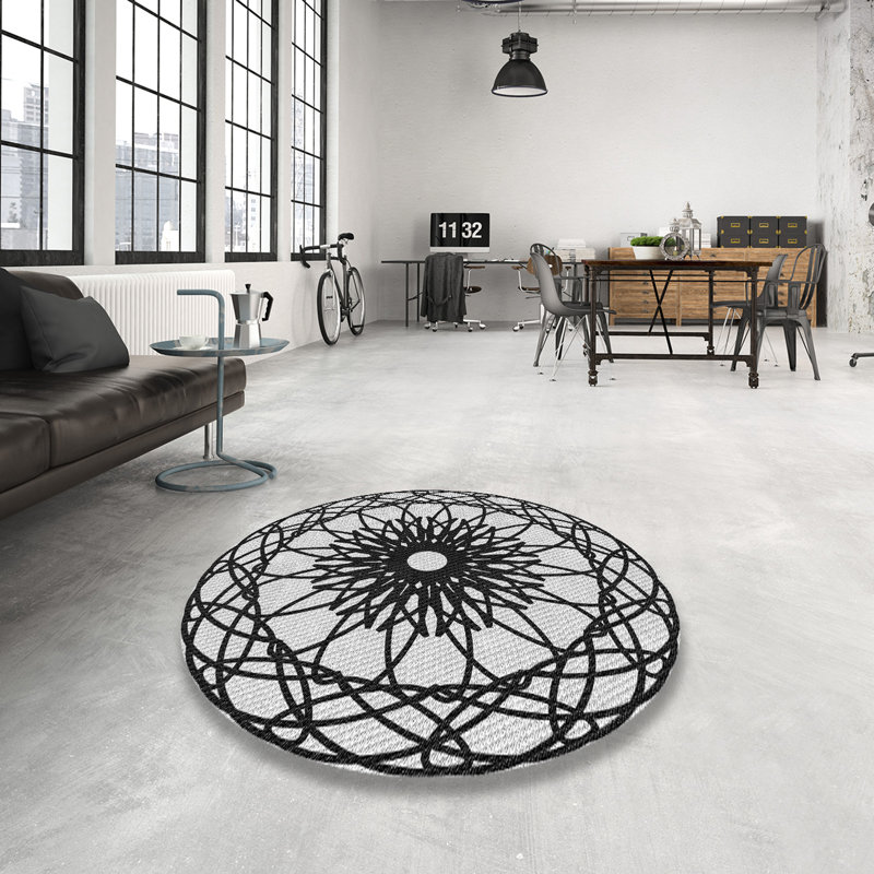 Indoor Rug, Round 7'