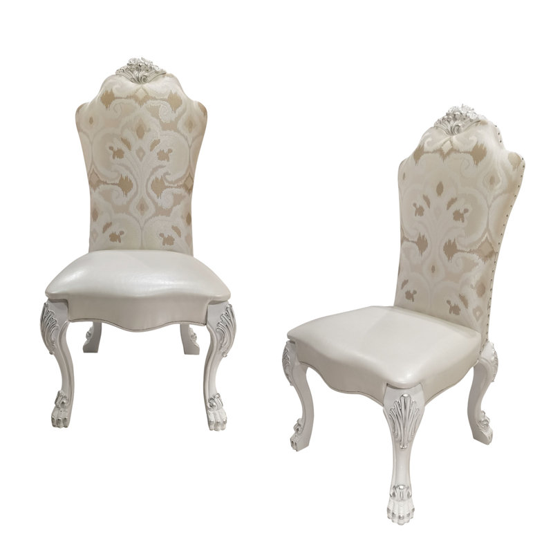 Ensemble de deux chaises d'appoint en tissu capitonné blanc
