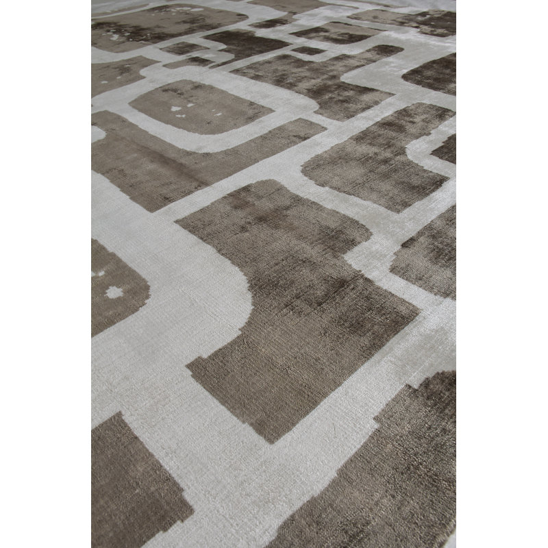 Koda Geometric Handmade Synthetic Brown/Silver Area Rug, Rectangle 10' x 14'