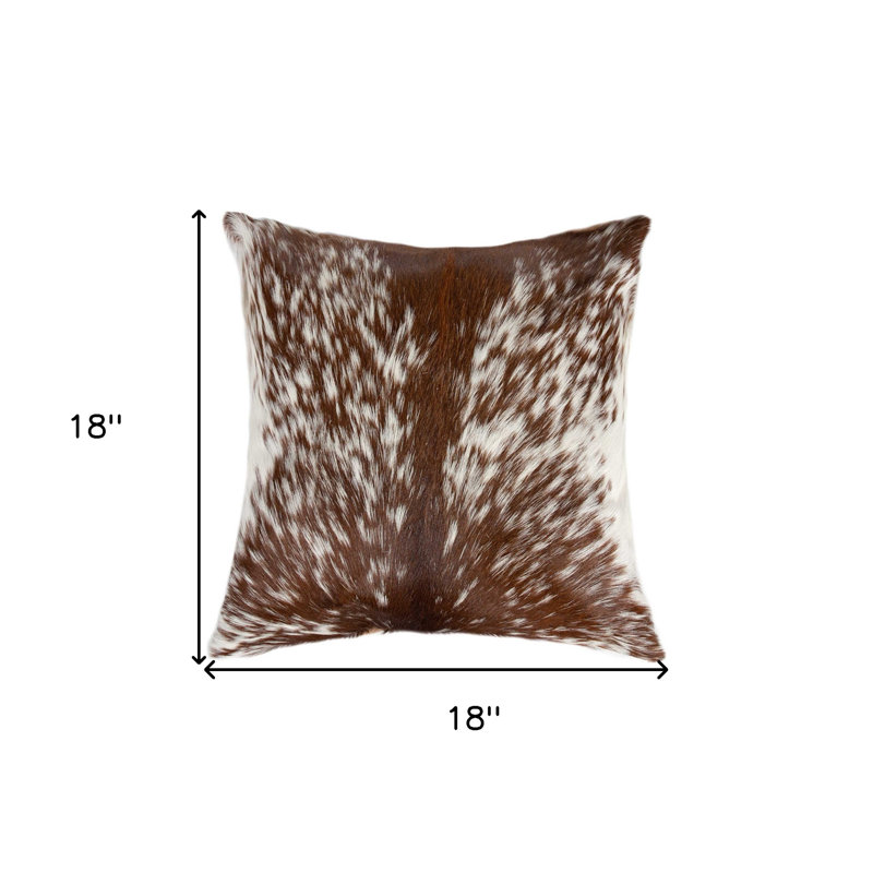 Coussin 18 "en peau de vache brune et blanche