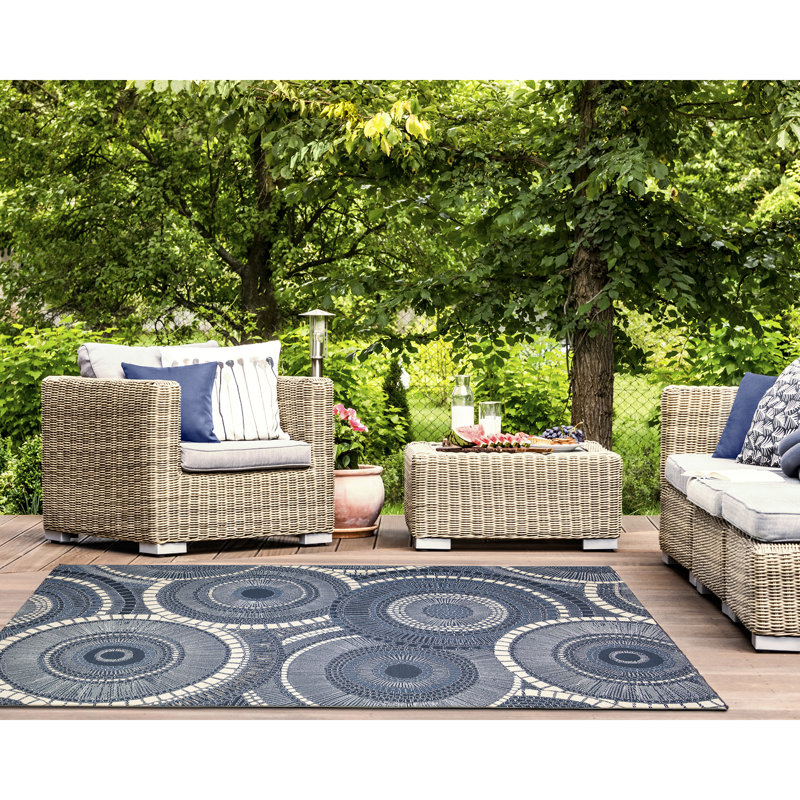 Tapis intérieur / extérieur Bungalow Rose Lohyn Circles, Rectangle 6 pi 6 po x 9 pi 3 po