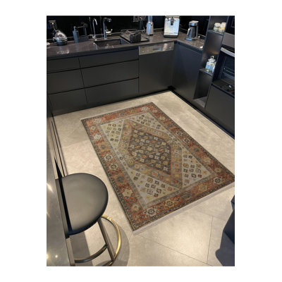 Tapis traditionnel lavable à la machine à motif traditionnel Traditional