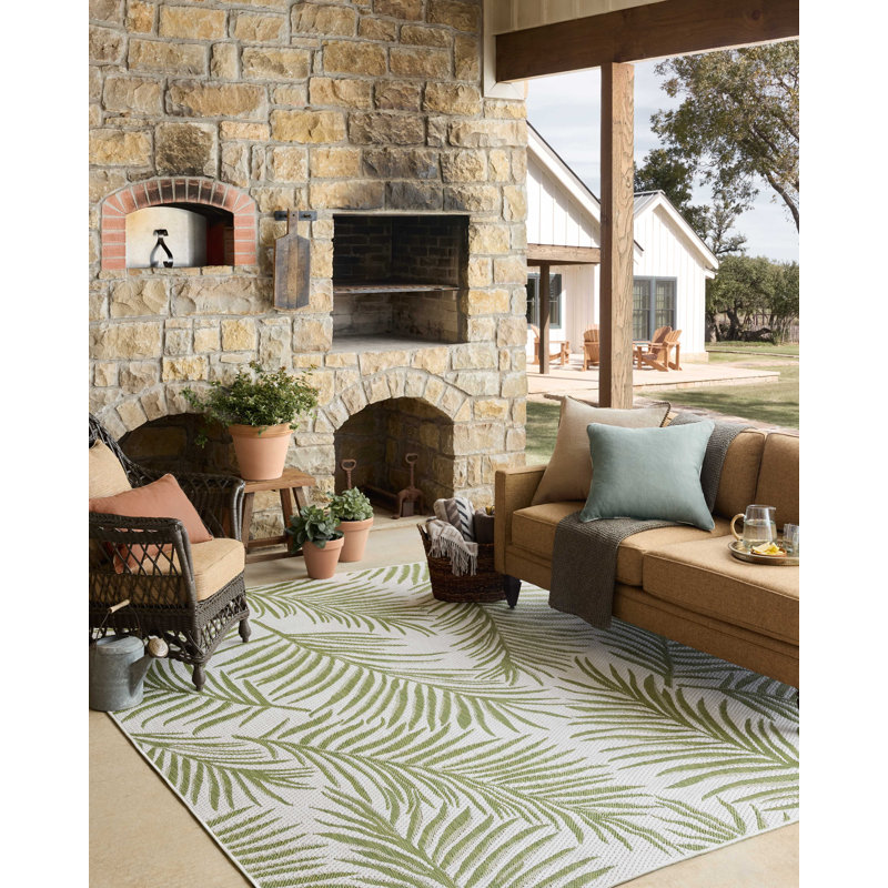 Loloi Easton Ivory / Green Indoor / Outdoor Area Rug, Rectangle 5'3" x 7'6"