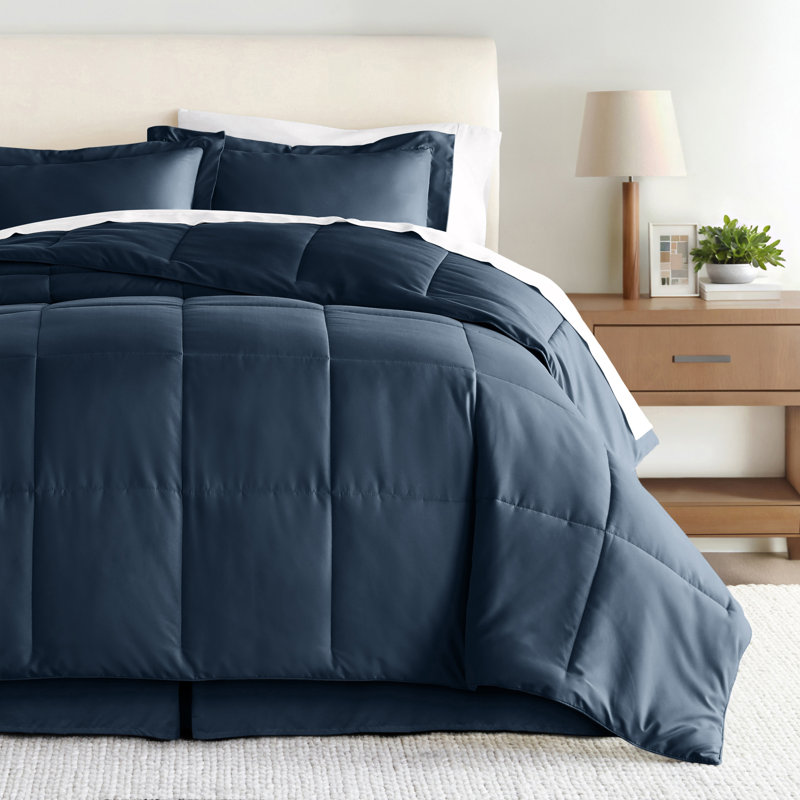Ensemble de literie en microfibre Becky Cameron, Bleu marine, Édredon simple + 5 pièces supplémentaires