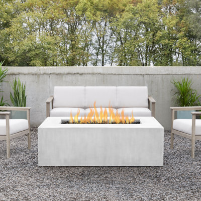 Table de foyer d'extérieur au propane en béton Estes par Jensen Co.