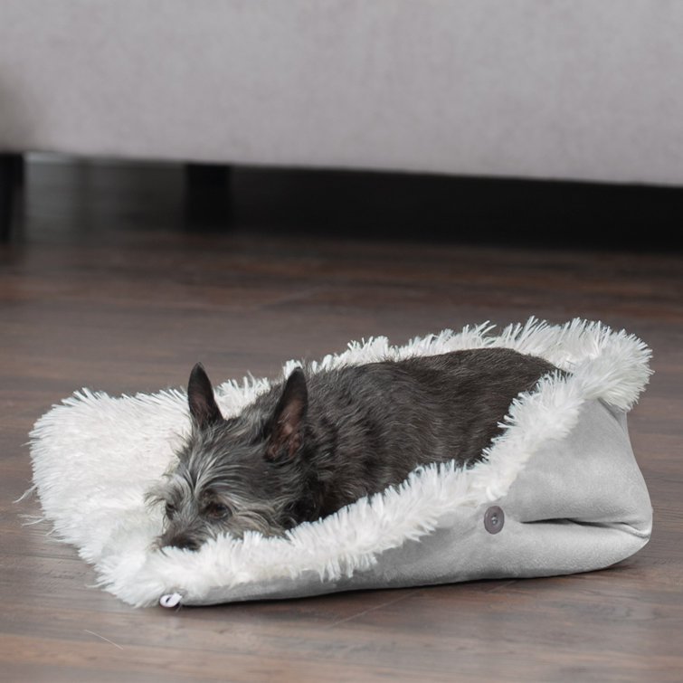 https://assets.wfcdn.com/im/98025831/resize-h755-w755%5Ecompr-r85/1296/129654391/Self-Warming+Cozy+Convertible+Cuddle+Pet+Mat%2FPad.jpg