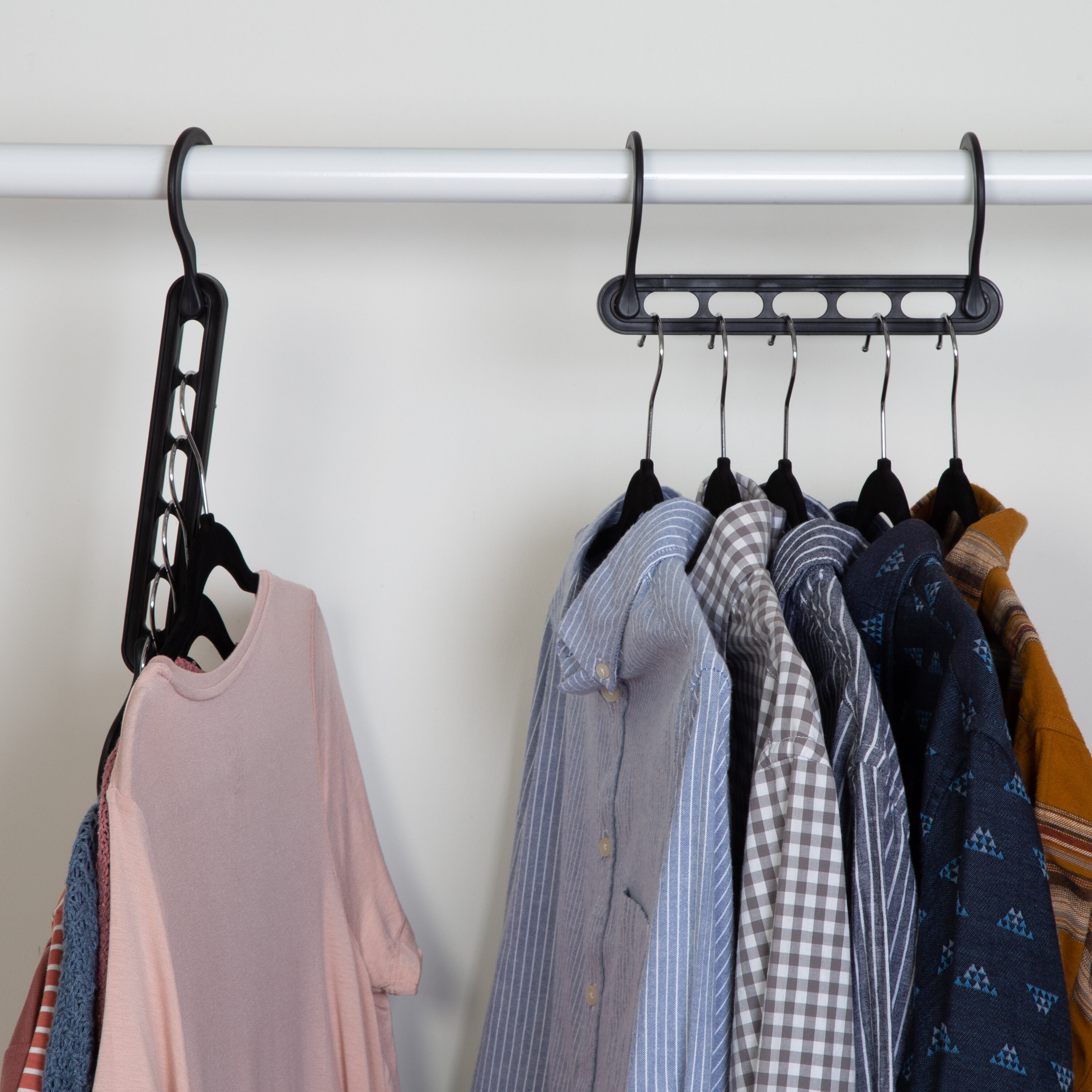 Plastic Multi-Layer Hanger for Dress/Shirt/Sweater (Set of 20) Rebrilliant Color: Black