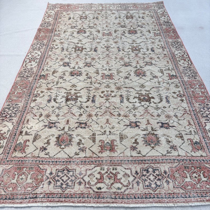 Tapis beige 74,8 x 126 po
