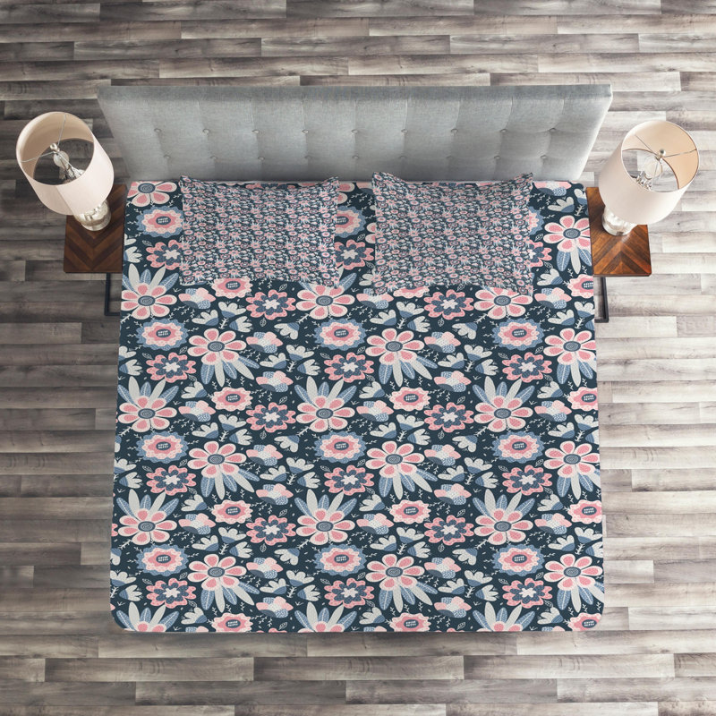 Flower Polyester Floral Coverlet, King Bedspread + 2 Shams