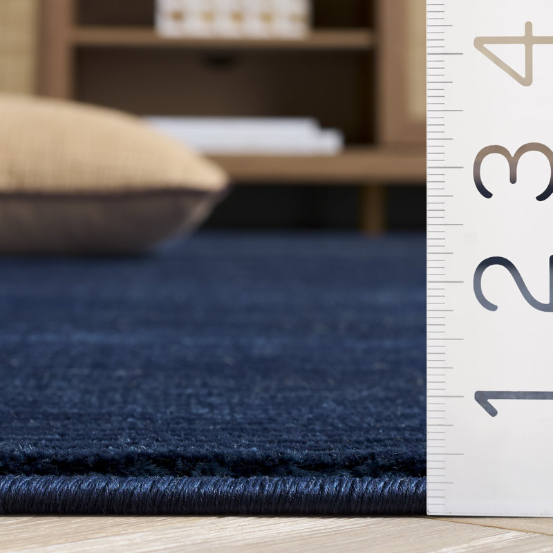 Tapis d'intérieur bleu marine Arneshia, Carré 6 pi 7 po