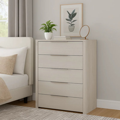 Commode haute Geya, 5 tiroirs avec poignées en métal chromé, gris clair