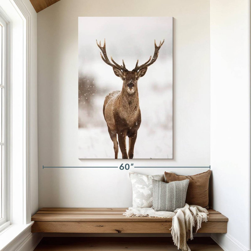 Cerf enneigé, H 51 po x l 34 po