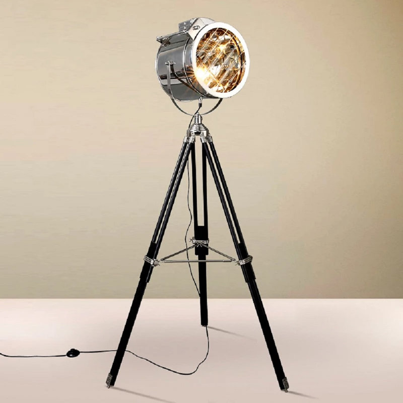 Lampe trépied 60 po Dyonna, Chrome