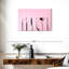 Outils dentaires Alcaraz sur fond rose