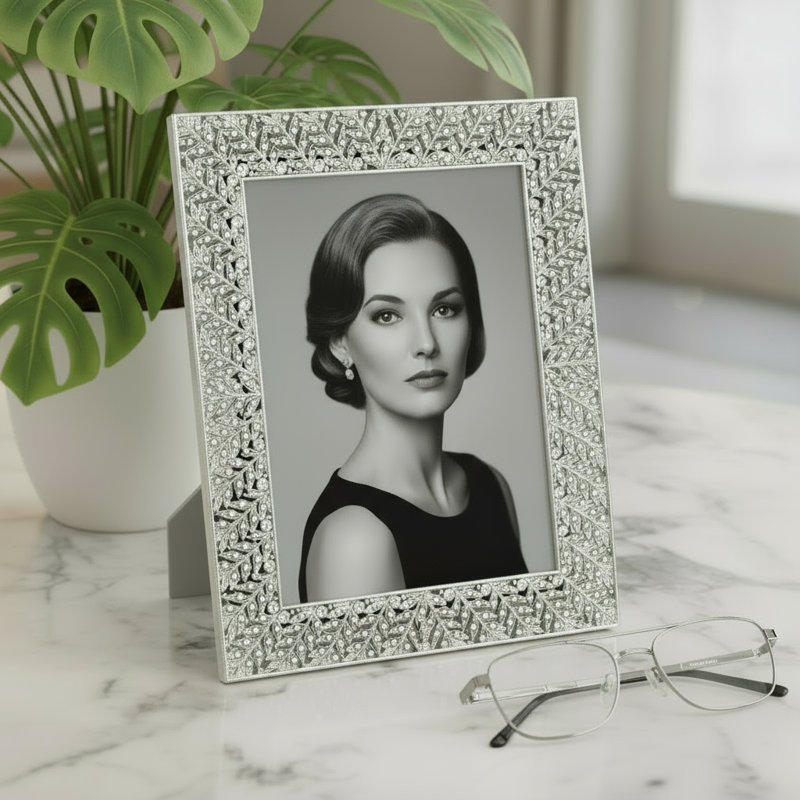Florence Metal Picture Frame, Gold, 5" x 7"